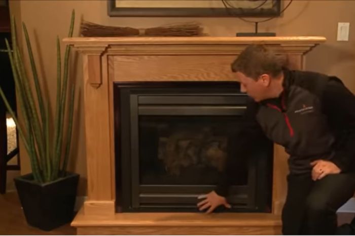 heat n glo fireplace turns off by itself