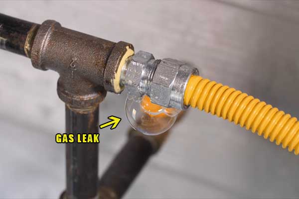  gas lines leak 