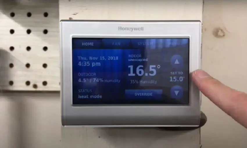 check whether your thermostat is showing your current workshop temperature